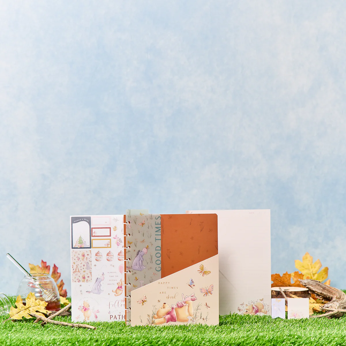 Disney Winnie the Pooh Seasonal - Classic Accessory Pack