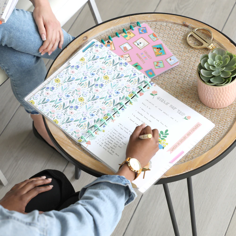 Squad Goals Love Every Season - Dotted Lined Big Notebook - 60 Sheets 4 Squad Goals Love Every Season - Dotted Lined Big Notebook - 60 Sheets