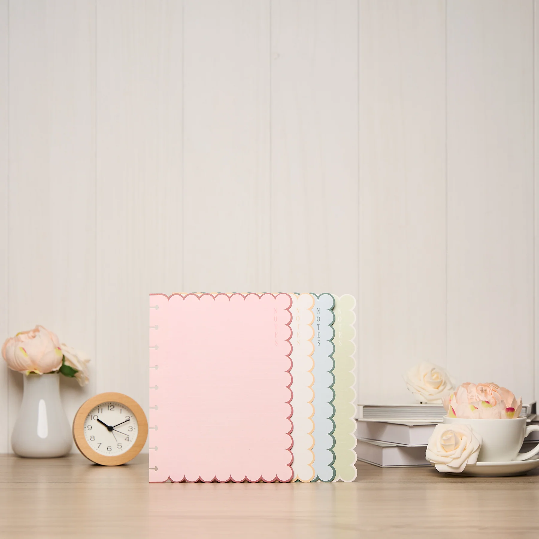 Café Coquette - Scalloped Edge Dotted Lined Classic Filler Paper - 40 Sheets