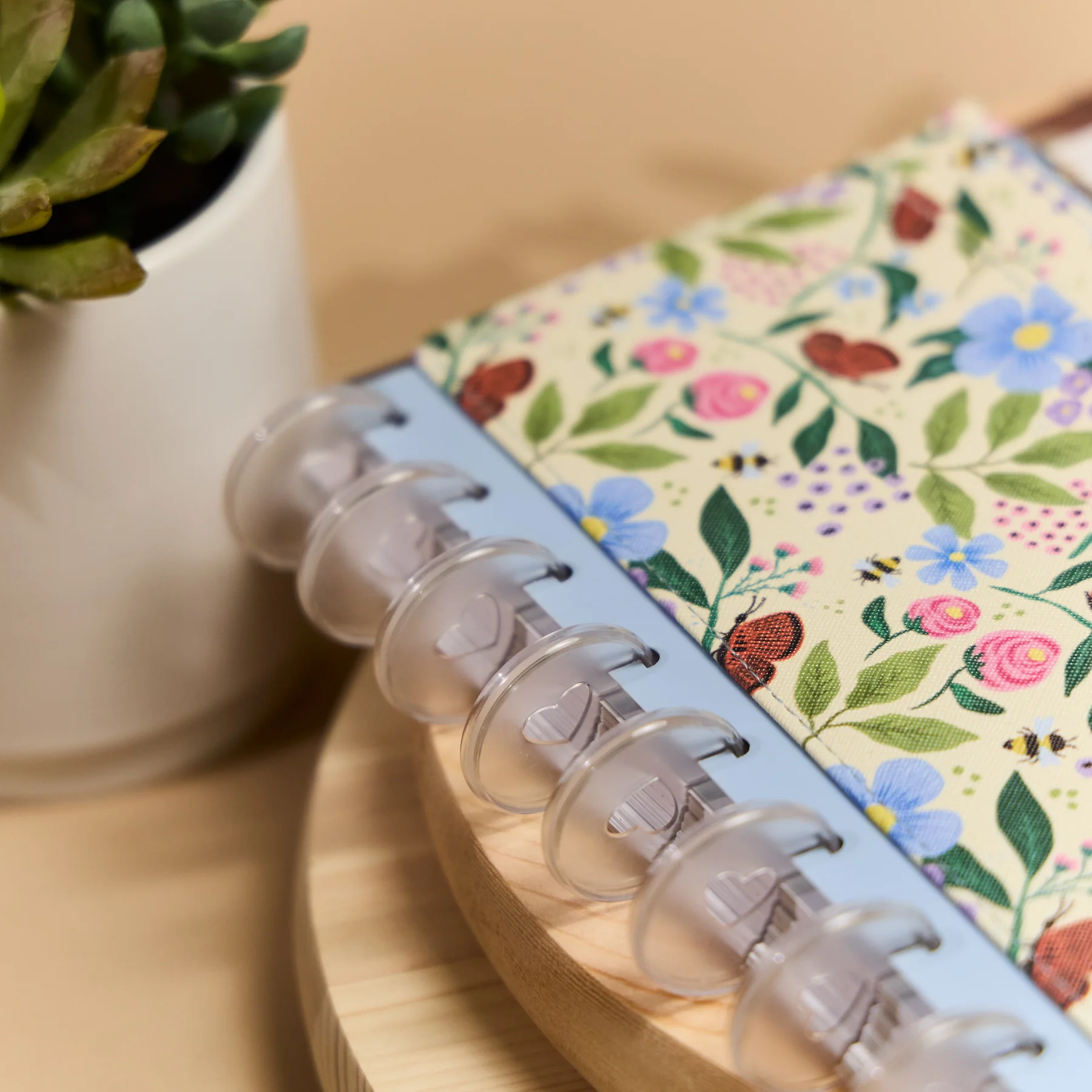 Buzzy Garden - Snap In Classic Card Holder Wallet 5 Buzzy Garden - Snap In Classic Card Holder Wallet