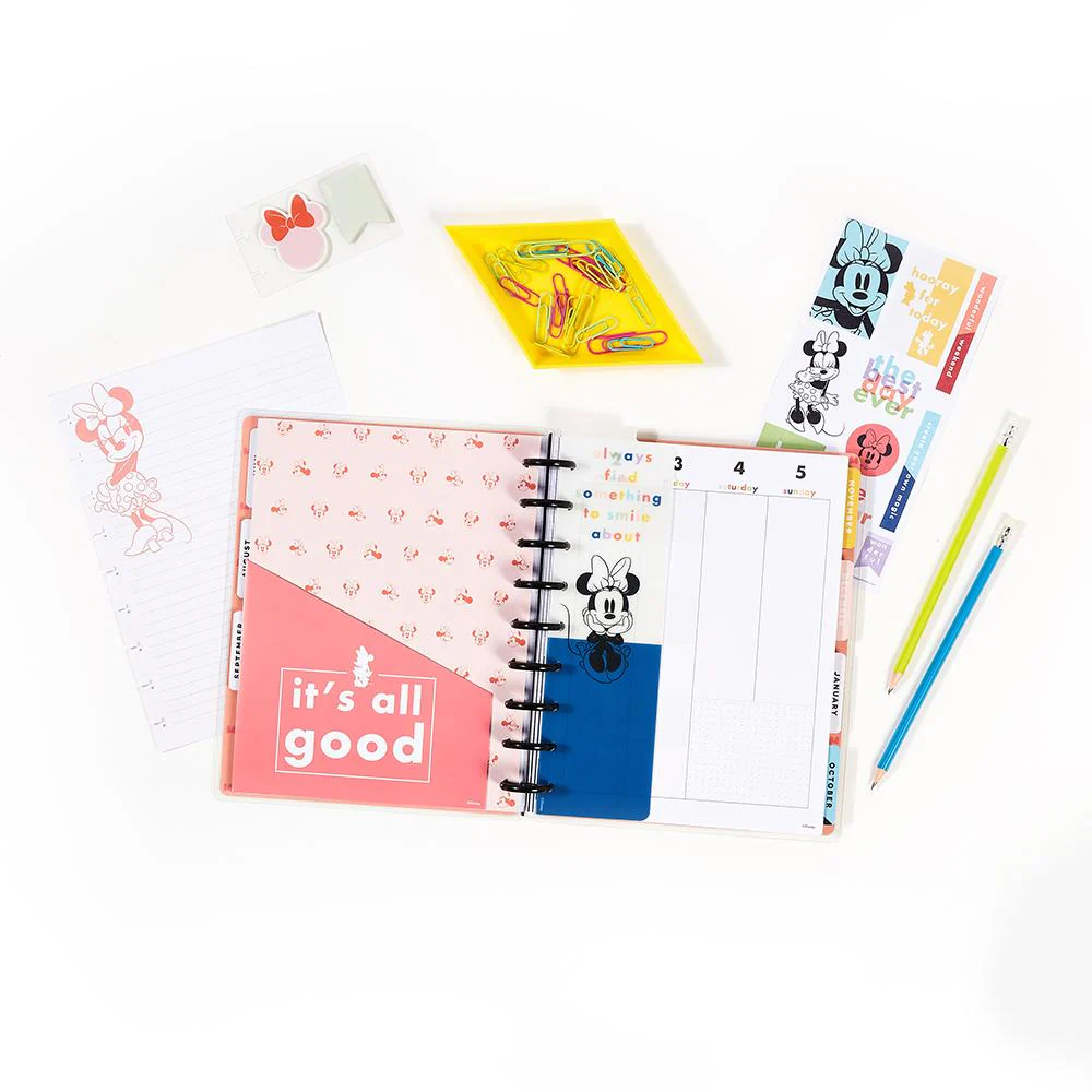 Disney© Minnie Mouse Magic Colorblock Classic Accessory Pack 4 Disney© Minnie Mouse Magic Colorblock Classic Accessory Pack
