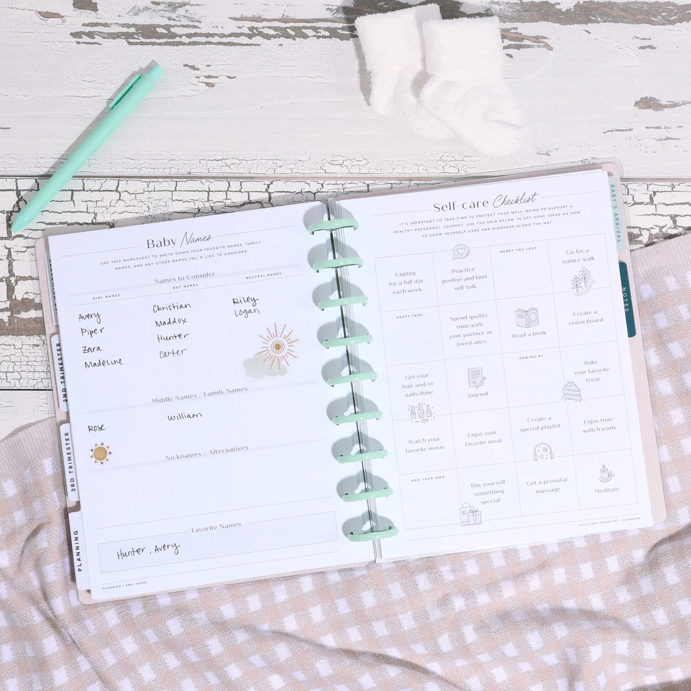 Undated Butterflies and Blooms Pregnancy Happy Planner - Classic Pregnancy Layout - 9 Months 8 Undated Butterflies and Blooms Pregnancy Happy Planner - Classic Pregnancy Layout - 9 Months